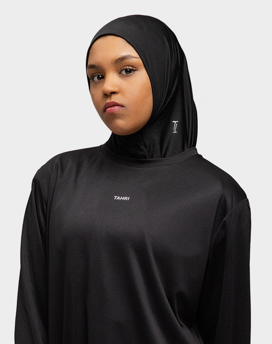 Modest Training Top Black
