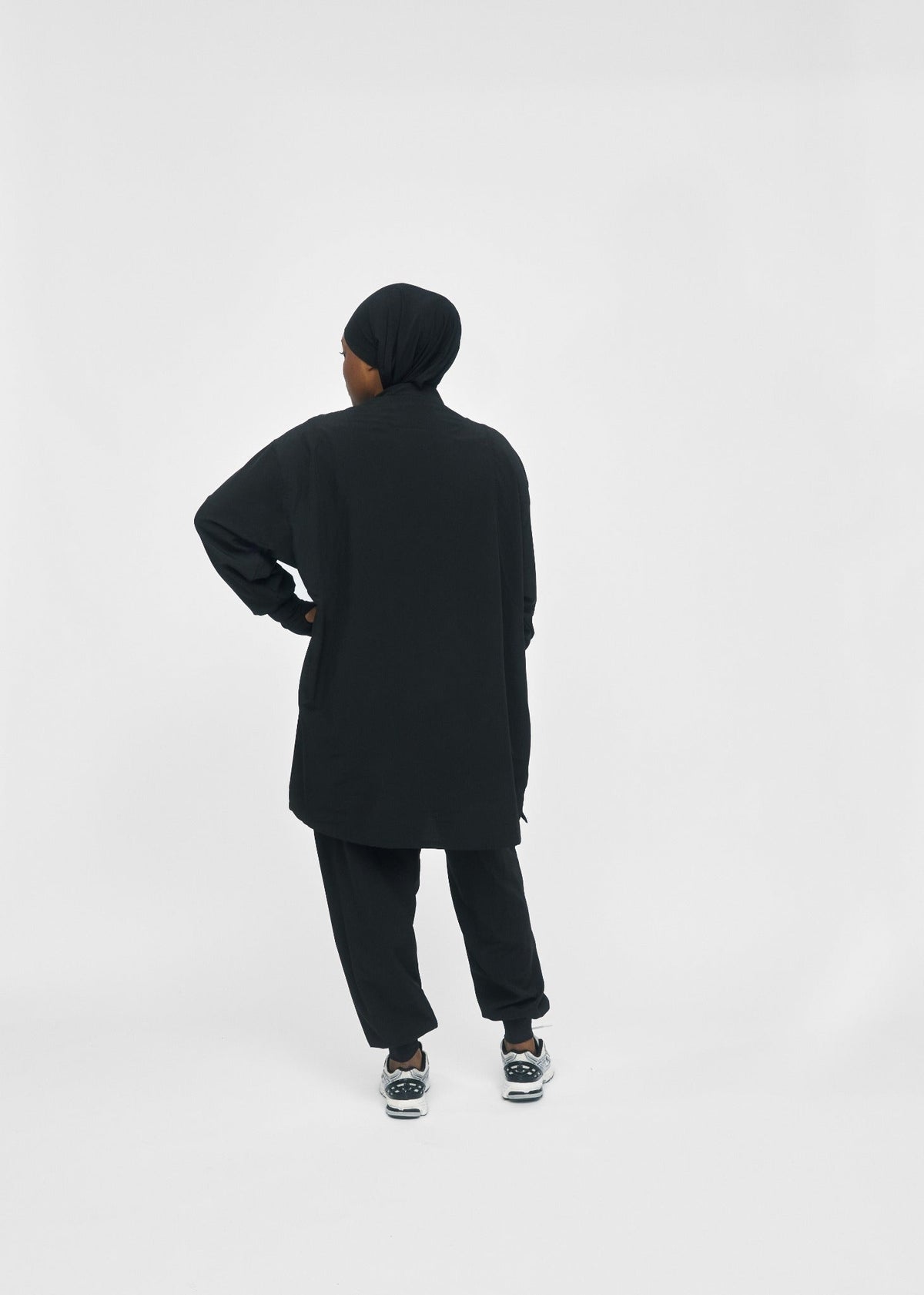 TOP ESSENTIAL 2.0 - coloris SHADOW