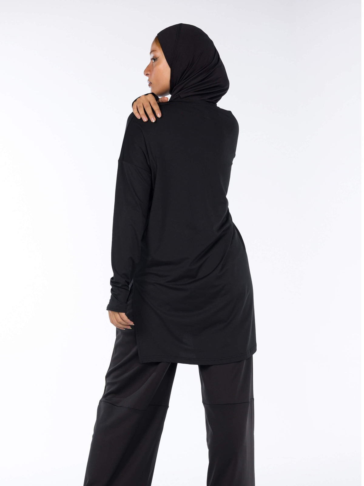 Rawnaqe Long-Sleeve HI-Dri Sports Loose Top - Black