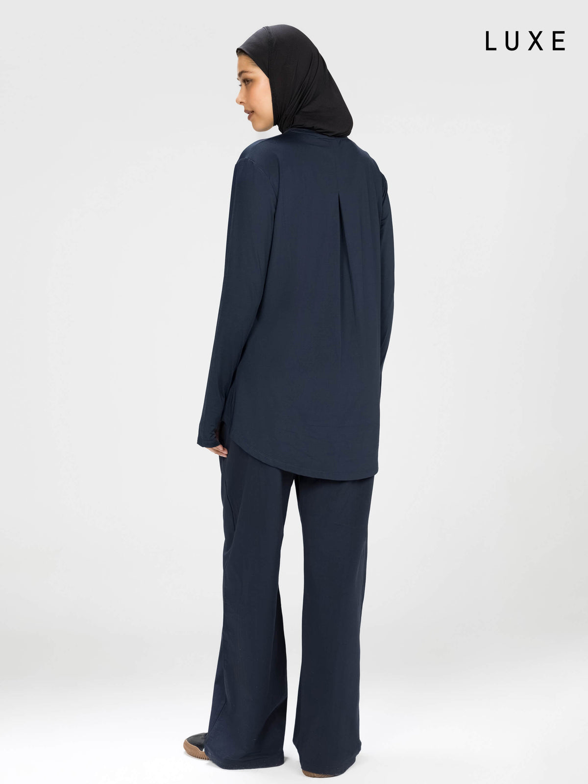 Rawnaqe Luxe | Long Sleeve Sports Top - Navy