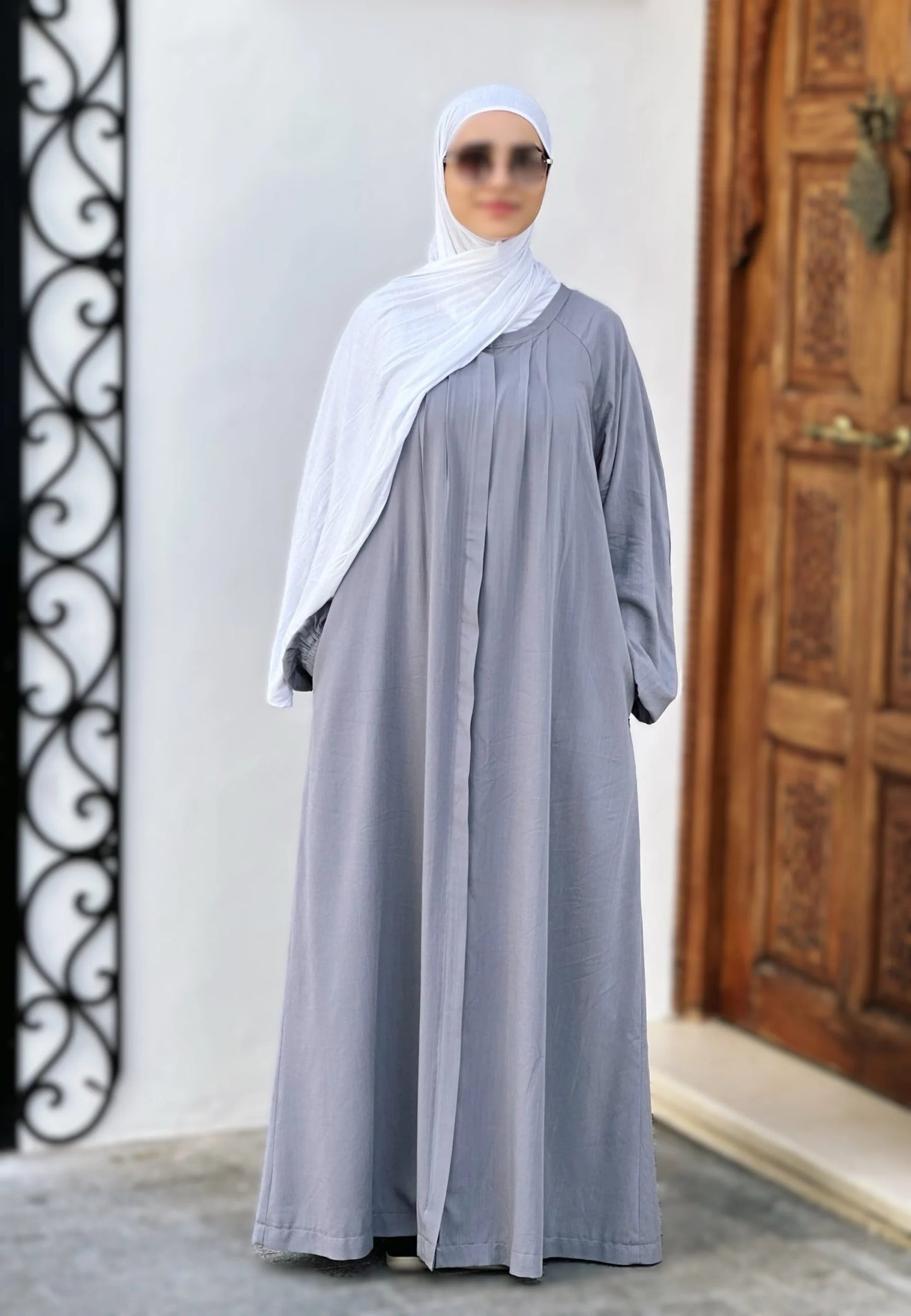 Rawnaqe Abaya –  Umrah & Hajj collection (Abaya + Pantalon + Hijab)